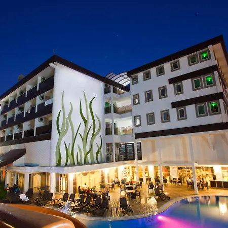 Szálloda (adults Only) Side